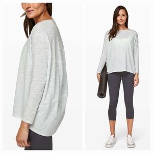 Lululemon Back In Action Long Sleeve Size 2 Space Dye Ice Grey Alpine White